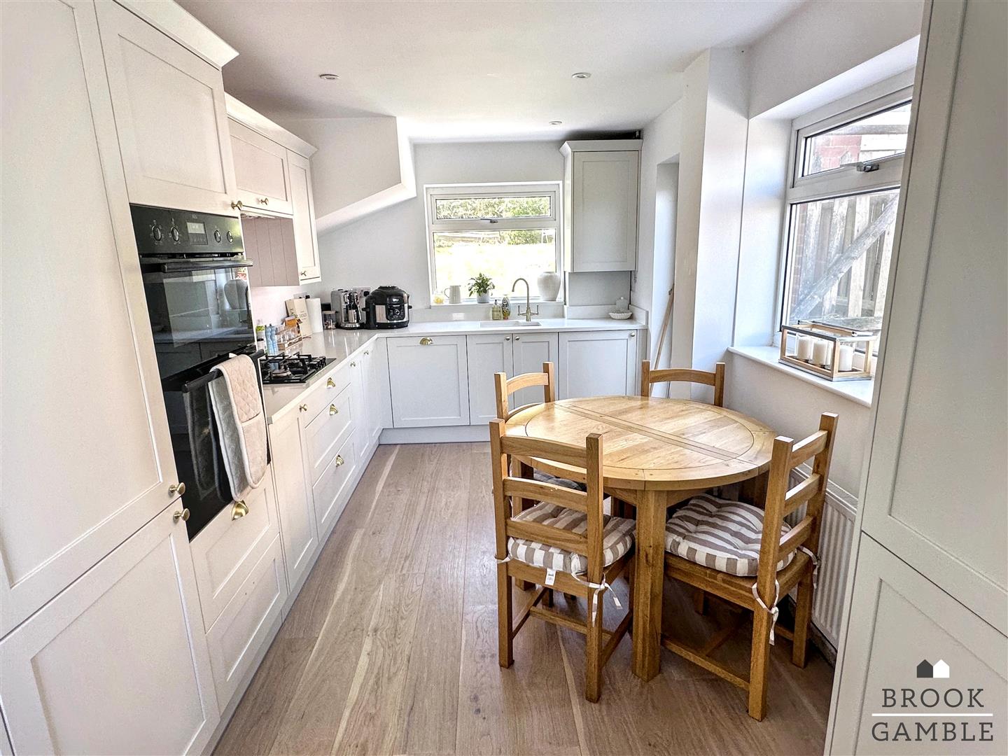 3 Bedroom House. Abbey Road in Eastbourne,  6